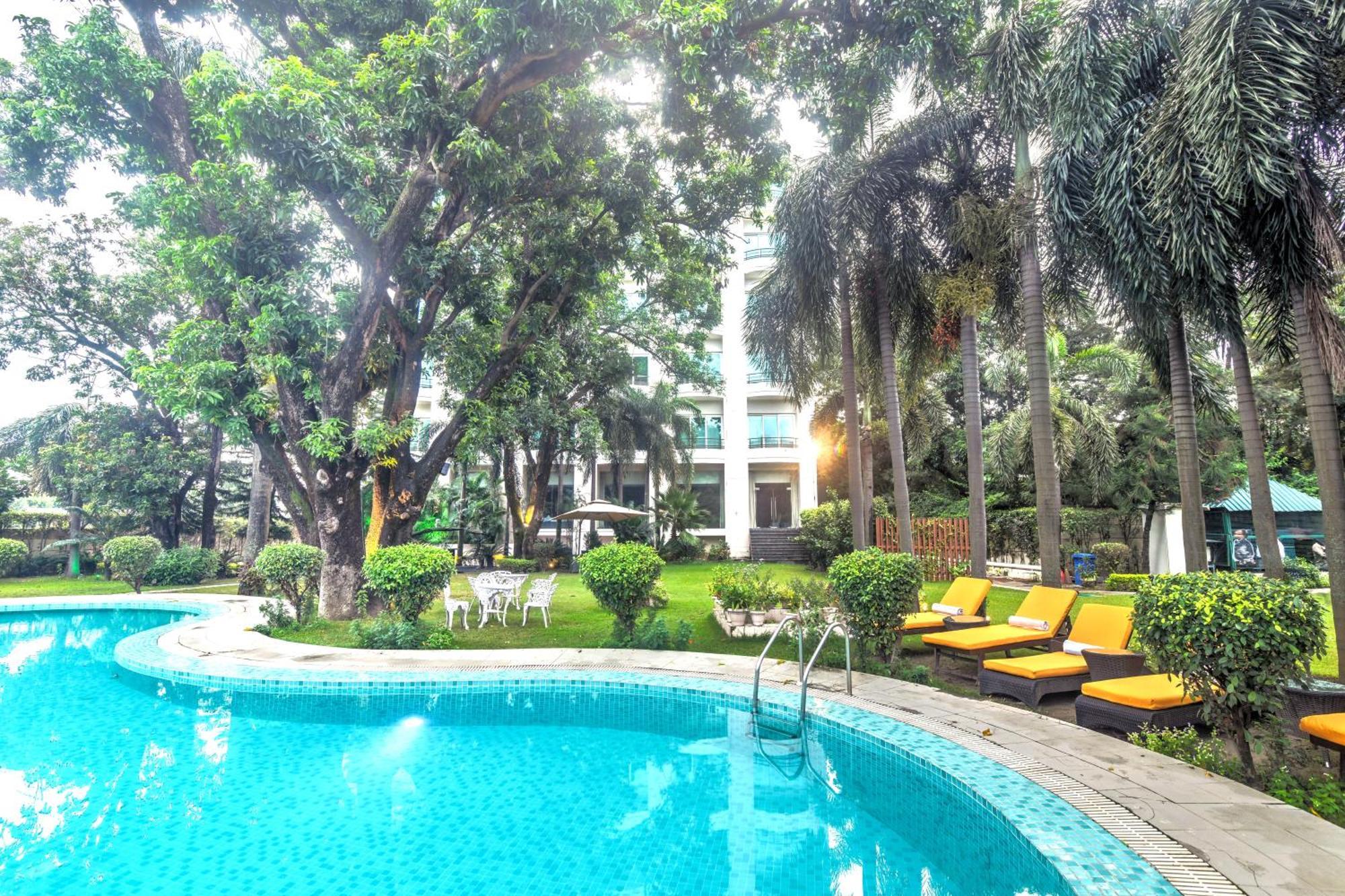 Godwin Haridwar Hotel Exterior foto